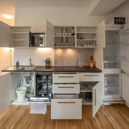 Lovely Center In Apartment *