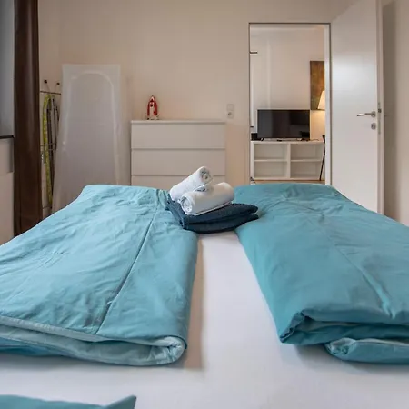 Apartment Lovely Center In