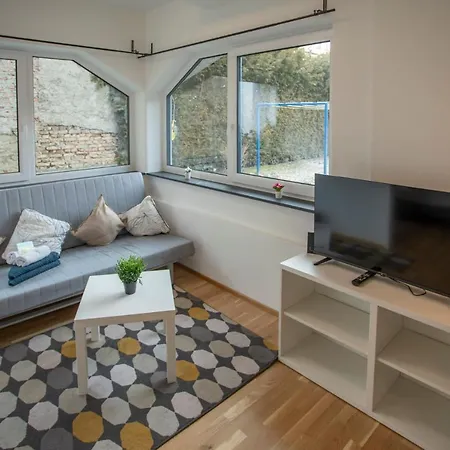 Lovely Center In Apartment